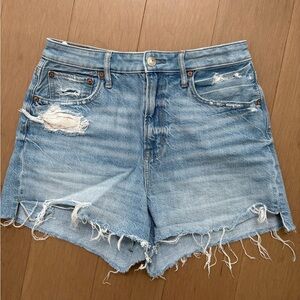 American Eagle 90s Boyfriend High Rise Short